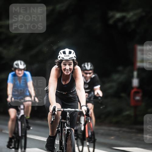 13.09.2026 - Stadtparktriathlon H.Heesch http://msf.ph/oto/10365283 13.09.2026 13:13:30 Radfahren 1208, 1276, 1311, 1322, 1372, 1401, 1424 meine-sportfotos.de