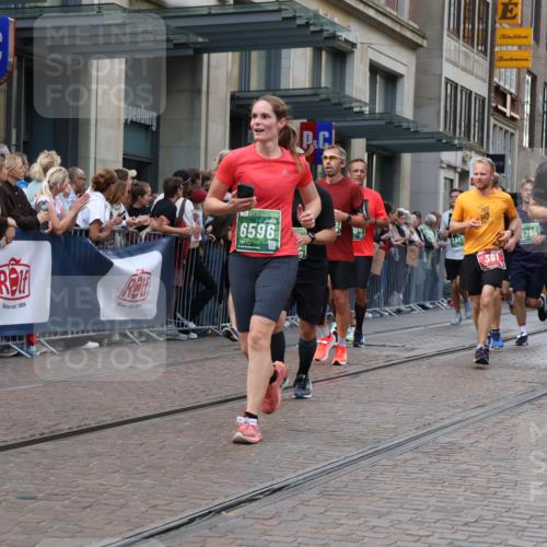 13.09.2026 - 21. swb-Marathon Bremen Strokosch-Dieckow http://msf.ph/oto/10365290 13.09.2026 13:37:27 Ziel 581, 1851, 2342, 3316, 3804, 4155, 4159, 4300, 4394, 4433, 4675, 4902, 4942, 5624, 5783, 5784, 6001, 6032, 6083, 6596, 6795, 6804, 6911, 7003, 7540, 7635, 7815, 7894, 7985, 8010, 8138, 8204, 8315, 8316, 8380, 8440, 8450, 8674, 8920, 8972, 9099, 9441, 9481, 9774, 10062, 13228, 270, 391, 448, 869, 1180, 1854, 1991, 2531, 3323, 3333, 3627, 3732, 3823, 3894, 4628, 4932, 4947, 5388, 5547, 5577, 5612, 5738, 5791, 6046, 6629, 6904, 6947, 6961, 7006, 7074, 7571, 8268, 8443, 9701 meine-sportfotos.de