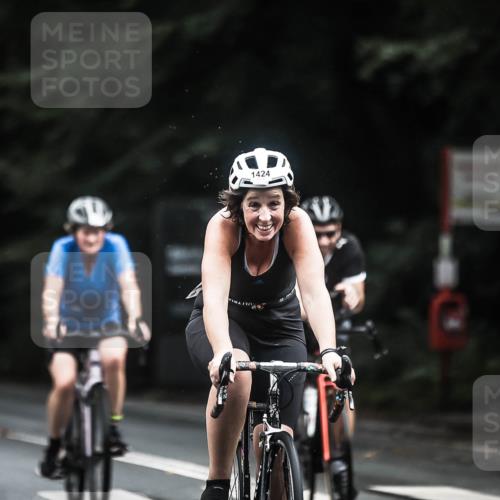 13.09.2026 - Stadtparktriathlon H.Heesch http://msf.ph/oto/10365291 13.09.2026 13:13:30 Radfahren 1208, 1276, 1311, 1322, 1372, 1401, 1424 meine-sportfotos.de