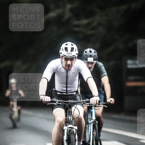 13.09.2026 - Stadtparktriathlon H.Heesch http://msf.ph/oto/10365300 13.09.2026 13:13:31 Radfahren 1082, 1208, 1261, 1276, 1311, 1322, 1372, 1401, 1407, 1424 meine-sportfotos.de