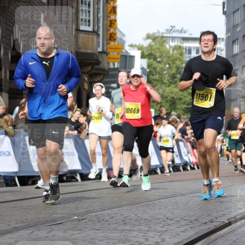 13.09.2026 - 21. swb-Marathon Bremen Strokosch-Dieckow http://msf.ph/oto/10365306 13.09.2026 10:59:51 Ziel 10147, 10377, 10745, 10922, 11151, 11207, 11519, 11594, 11873, 12267, 12295, 12481, 12527, 10175, 10691, 10758, 10867, 11071, 11158, 11159, 11160, 11250, 11259, 11427, 11445, 11453, 11524, 11525, 11528, 11637, 11879, 11904, 11907, 12123, 12238, 12239, 12274, 12388 meine-sportfotos.de