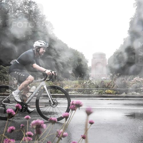 13.09.2026 - Stadtparktriathlon H.Heesch http://msf.ph/oto/10365331 13.09.2026 12:40:46 Radfahren 1283 meine-sportfotos.de