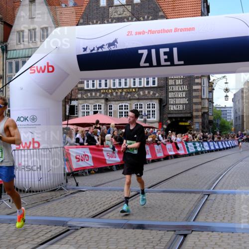 13.09.2026 - 21. swb-Marathon Bremen Tim E. http://msf.ph/oto/10365351 13.09.2026 13:02:56 Ziel 1795, 1850, 3609, 7841, 13237 meine-sportfotos.de
