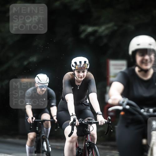 13.09.2026 - Stadtparktriathlon H.Heesch http://msf.ph/oto/10365374 13.09.2026 13:13:37 Radfahren 1082, 1208, 1245, 1261, 1269, 1311, 1369, 1372, 1407 meine-sportfotos.de