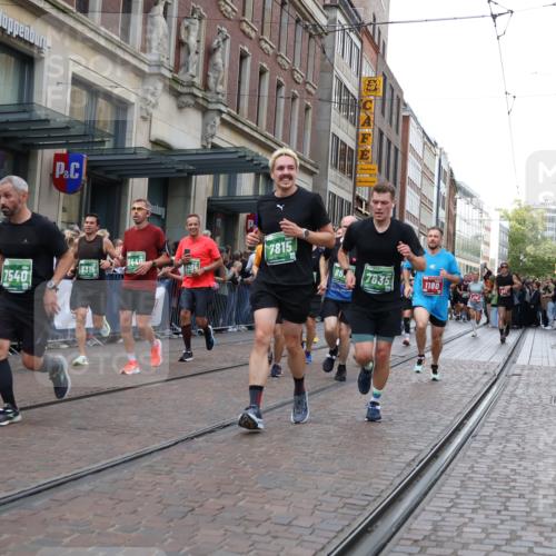 13.09.2026 - 21. swb-Marathon Bremen Strokosch-Dieckow http://msf.ph/oto/10365397 13.09.2026 13:37:28 Ziel 581, 1851, 2342, 3316, 3804, 4066, 4155, 4159, 4300, 4394, 4433, 4675, 4902, 4942, 5624, 5783, 5784, 6001, 6032, 6083, 6596, 6795, 6804, 6911, 7003, 7540, 7635, 7815, 7894, 7985, 8010, 8138, 8204, 8315, 8316, 8380, 8440, 8450, 8920, 8972, 9099, 9441, 9481, 9774, 10062, 13228, 270, 391, 448, 869, 1180, 1854, 2531, 3323, 3333, 3627, 3732, 3804, 3823, 3894, 4628, 4932, 4947, 5388, 5547, 5577, 5612, 5738, 5791, 6046, 6904, 6947, 7006, 7074, 7571, 8268, 8443, 9701 meine-sportfotos.de