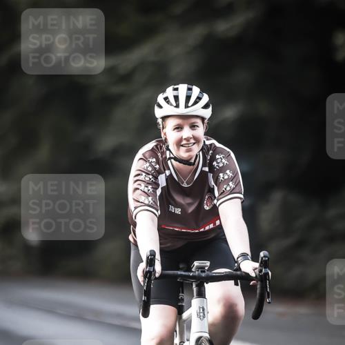 13.09.2026 - Stadtparktriathlon H.Heesch http://msf.ph/oto/10365404 13.09.2026 11:22:29 Radfahren 590, 671, 687, 748, 780, 805 meine-sportfotos.de