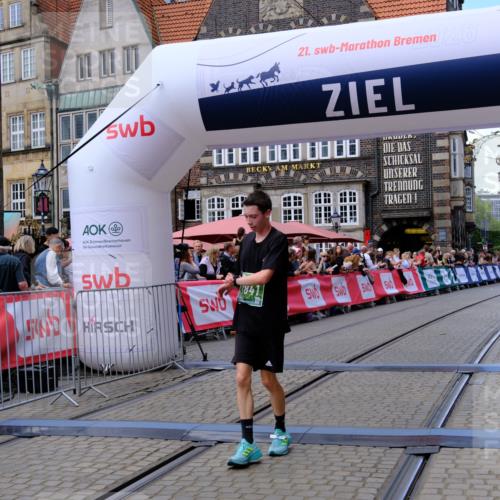 13.09.2026 - 21. swb-Marathon Bremen Tim E. http://msf.ph/oto/10365426 13.09.2026 13:02:57 Ziel 1795, 1850, 3609, 7841, 13237 meine-sportfotos.de