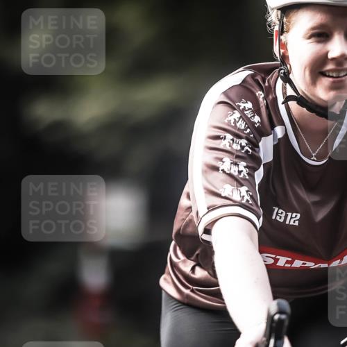 13.09.2026 - Stadtparktriathlon H.Heesch http://msf.ph/oto/10365440 13.09.2026 11:22:29 Radfahren 590, 671, 687, 748, 780, 805 meine-sportfotos.de