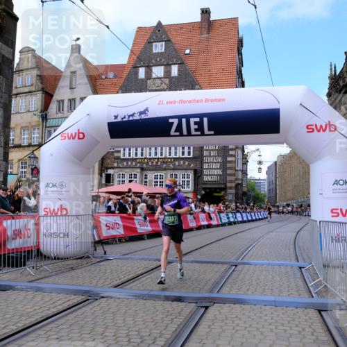 13.09.2026 - 21. swb-Marathon Bremen Tim E. http://msf.ph/oto/10365443 13.09.2026 13:03:03 Ziel 1381, 1795, 1850, 1862, 6918, 7265, 13237 meine-sportfotos.de