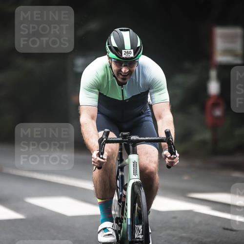13.09.2026 - Stadtparktriathlon H.Heesch http://msf.ph/oto/10365444 13.09.2026 10:12:20 Radfahren 225, 237, 260, 262, 264 meine-sportfotos.de
