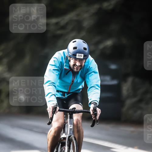 13.09.2026 - Stadtparktriathlon H.Heesch http://msf.ph/oto/10365447 13.09.2026 11:22:31 Radfahren 590, 671, 687, 748, 780, 805, 828 meine-sportfotos.de
