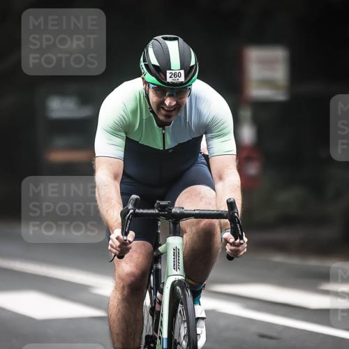 13.09.2026 - Stadtparktriathlon H.Heesch http://msf.ph/oto/10365451 13.09.2026 10:12:20 Radfahren 225, 237, 260, 262, 264 meine-sportfotos.de
