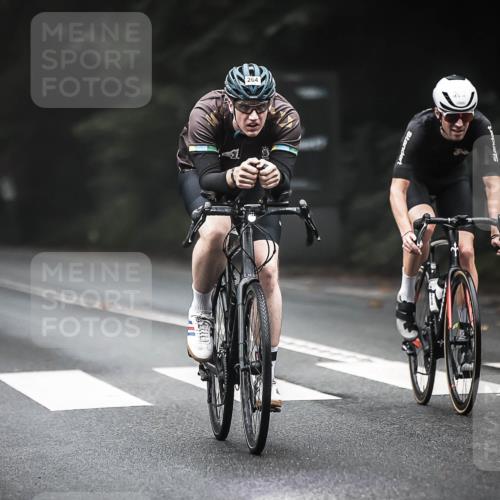 13.09.2026 - Stadtparktriathlon H.Heesch http://msf.ph/oto/10365480 13.09.2026 10:12:22 Radfahren 225, 237, 260, 262, 264 meine-sportfotos.de