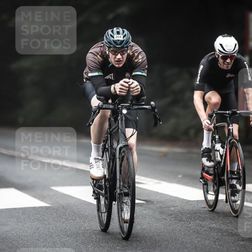 13.09.2026 - Stadtparktriathlon H.Heesch http://msf.ph/oto/10365490 13.09.2026 10:12:22 Radfahren 225, 237, 260, 262, 264 meine-sportfotos.de