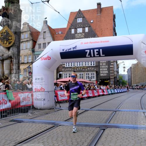 13.09.2026 - 21. swb-Marathon Bremen Tim E. http://msf.ph/oto/10365498 13.09.2026 13:03:04 Ziel 1381, 1795, 1850, 1862, 6918, 7265, 13237 meine-sportfotos.de