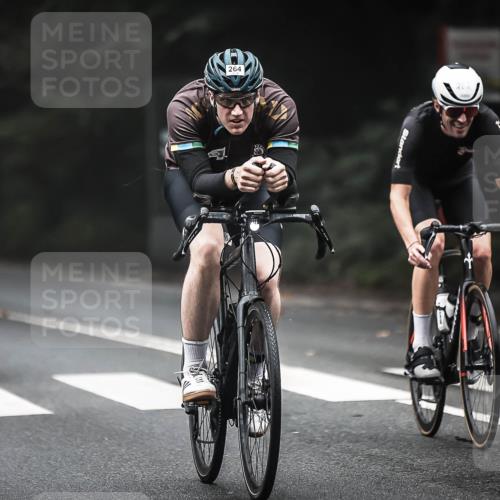 13.09.2026 - Stadtparktriathlon H.Heesch http://msf.ph/oto/10365500 13.09.2026 10:12:22 Radfahren 225, 237, 260, 262, 264 meine-sportfotos.de