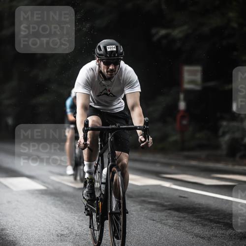 13.09.2026 - Stadtparktriathlon H.Heesch http://msf.ph/oto/10365504 13.09.2026 12:00:07 Radfahren 722, 834, 975, 983, 1021, 1054, 1061 meine-sportfotos.de