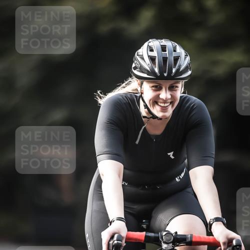 13.09.2026 - Stadtparktriathlon H.Heesch http://msf.ph/oto/10365530 13.09.2026 11:22:34 Radfahren 590, 748, 805, 828 meine-sportfotos.de