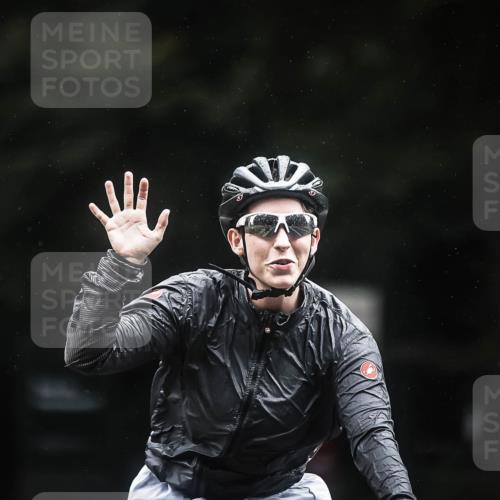 13.09.2026 - Stadtparktriathlon H.Heesch http://msf.ph/oto/10365550 13.09.2026 13:13:58 Radfahren 1286, 1289, 1385, 1461 meine-sportfotos.de