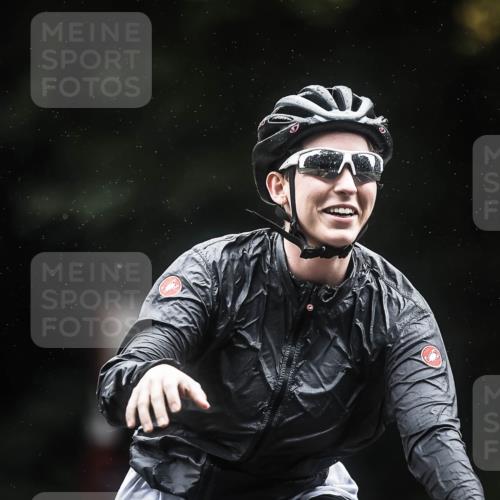 13.09.2026 - Stadtparktriathlon H.Heesch http://msf.ph/oto/10365562 13.09.2026 13:13:58 Radfahren 1286, 1289, 1385, 1461 meine-sportfotos.de