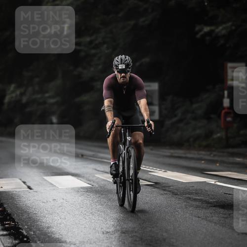 13.09.2026 - Stadtparktriathlon H.Heesch http://msf.ph/oto/10365566 13.09.2026 12:00:11 Radfahren 722, 1021, 1040, 1054, 1061 meine-sportfotos.de