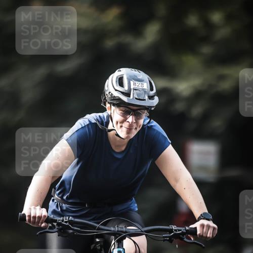 13.09.2026 - Stadtparktriathlon H.Heesch http://msf.ph/oto/10365577 13.09.2026 11:22:36 Radfahren 590, 748, 828 meine-sportfotos.de