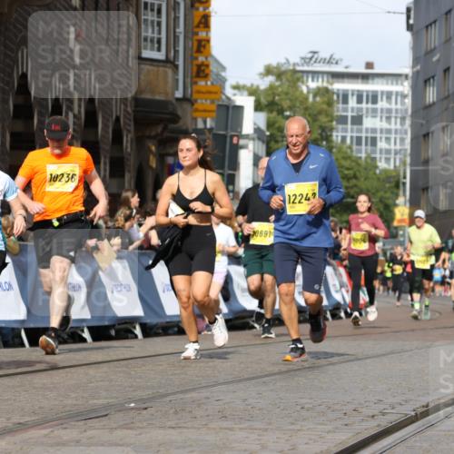 13.09.2026 - 21. swb-Marathon Bremen Strokosch-Dieckow http://msf.ph/oto/10365647 13.09.2026 10:59:56 Ziel 10147, 10355, 10669, 10745, 10922, 10928, 10929, 11151, 11194, 11207, 11419, 11501, 11519, 11594, 12138, 12295, 12481, 12527, 10758, 10867, 11071, 11158, 11159, 11160, 11250, 11259, 11445, 11453, 11524, 11525, 11528, 11587, 11588, 11589, 11879, 11907, 12123, 12274, 12352 meine-sportfotos.de
