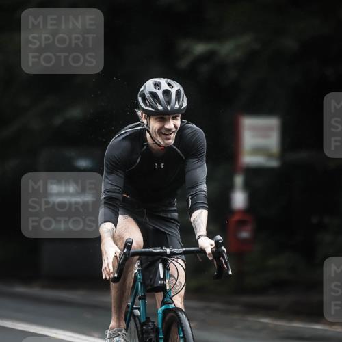 13.09.2026 - Stadtparktriathlon H.Heesch http://msf.ph/oto/10365702 13.09.2026 13:14:08 Radfahren 1198, 1265, 1289, 1343, 1344, 1473 meine-sportfotos.de