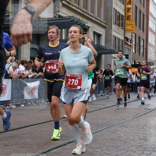 13.09.2026 - 21. swb-Marathon Bremen Strokosch-Dieckow http://msf.ph/oto/10365720 13.09.2026 13:37:34 Ziel 549, 581, 1851, 2336, 2342, 2699, 3207, 3316, 3657, 3707, 4066, 4159, 4394, 4675, 4902, 4942, 5624, 5783, 5784, 6001, 6032, 6083, 6596, 6795, 7540, 7594, 7635, 7815, 7894, 7985, 8010, 8138, 8173, 8204, 8264, 8315, 8316, 8440, 8450, 8920, 8972, 9097, 9099, 9481, 9774, 13228, 270, 391, 448, 869, 1180, 3323, 3333, 3627, 3804, 3823, 4155, 4300, 4433, 4628, 5388, 5612, 5738, 5791, 6032, 6804, 6904, 6911, 6947, 7003, 7074, 7571, 8380, 9701 meine-sportfotos.de