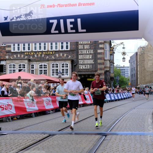 13.09.2026 - 21. swb-Marathon Bremen Tim E. http://msf.ph/oto/10365722 13.09.2026 13:03:18 Ziel 1381, 1862, 6918, 7265, 8319, 8325, 8331, 8756, 9200 meine-sportfotos.de