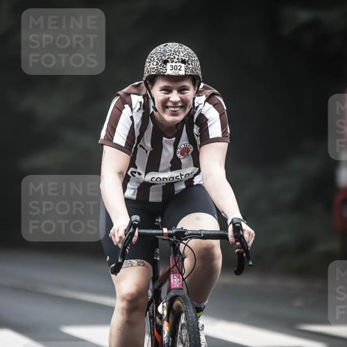 13.09.2026 - Stadtparktriathlon H.Heesch http://msf.ph/oto/10365742 13.09.2026 10:12:48 Radfahren 238, 265, 294, 302 meine-sportfotos.de
