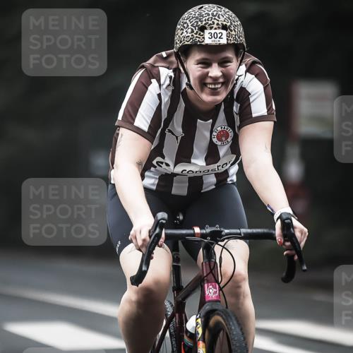 13.09.2026 - Stadtparktriathlon H.Heesch http://msf.ph/oto/10365753 13.09.2026 10:12:49 Radfahren 238, 265, 294, 302 meine-sportfotos.de