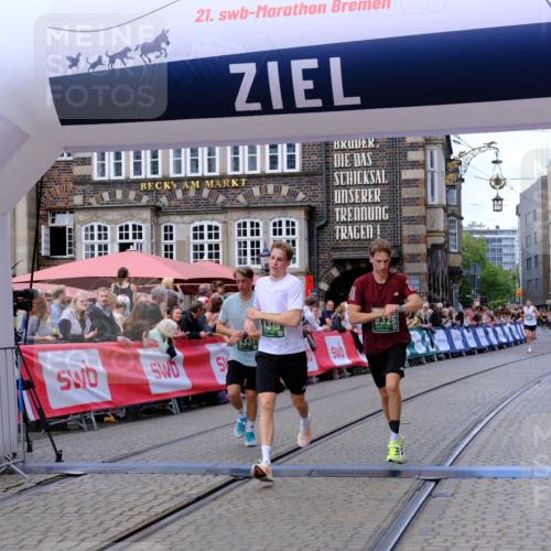 13.09.2026 - 21. swb-Marathon Bremen Tim E. http://msf.ph/oto/10365754 13.09.2026 13:03:18 Ziel 1381, 1862, 6918, 7265, 8319, 8325, 8331, 8756, 9200 meine-sportfotos.de