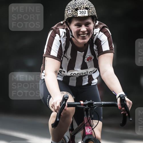 13.09.2026 - Stadtparktriathlon H.Heesch http://msf.ph/oto/10365759 13.09.2026 10:12:49 Radfahren 238, 265, 294, 302 meine-sportfotos.de