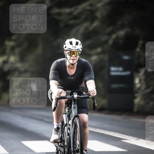 13.09.2026 - Stadtparktriathlon H.Heesch http://msf.ph/oto/10365793 13.09.2026 11:22:55 Radfahren 715, 732, 747 meine-sportfotos.de