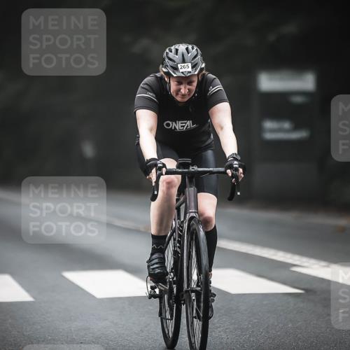 13.09.2026 - Stadtparktriathlon H.Heesch http://msf.ph/oto/10365799 13.09.2026 10:12:54 Radfahren 238, 265, 294, 302, 310 meine-sportfotos.de