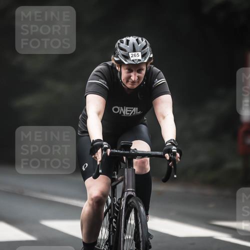 13.09.2026 - Stadtparktriathlon H.Heesch http://msf.ph/oto/10365821 13.09.2026 10:12:54 Radfahren 238, 265, 294, 302, 310 meine-sportfotos.de