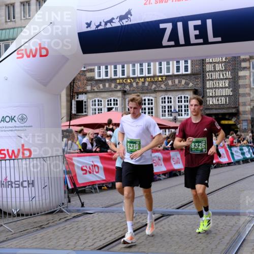 13.09.2026 - 21. swb-Marathon Bremen Tim E. http://msf.ph/oto/10365830 13.09.2026 13:03:19 Ziel 1381, 1862, 7265, 8319, 8325, 8331, 8756, 9200 meine-sportfotos.de