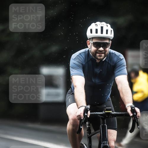 13.09.2026 - Stadtparktriathlon H.Heesch http://msf.ph/oto/10365836 13.09.2026 13:14:15 Radfahren 1343, 1344, 1353, 1406, 1473 meine-sportfotos.de