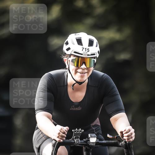 13.09.2026 - Stadtparktriathlon H.Heesch http://msf.ph/oto/10365843 13.09.2026 11:22:56 Radfahren 715, 732 meine-sportfotos.de