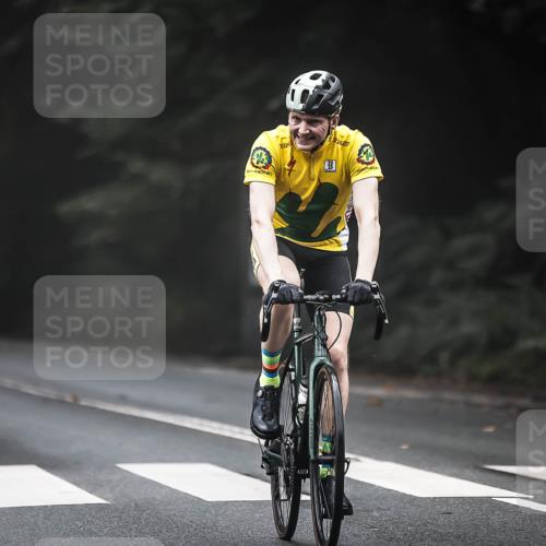 13.09.2026 - Stadtparktriathlon H.Heesch http://msf.ph/oto/10365851 13.09.2026 10:12:59 Radfahren 265, 310, 336 meine-sportfotos.de