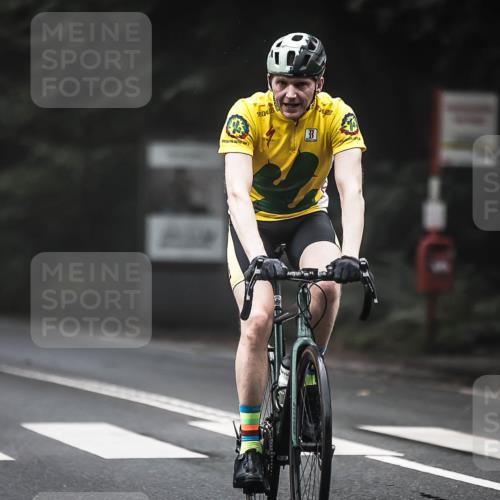 13.09.2026 - Stadtparktriathlon H.Heesch http://msf.ph/oto/10365863 13.09.2026 10:12:59 Radfahren 265, 310, 336 meine-sportfotos.de
