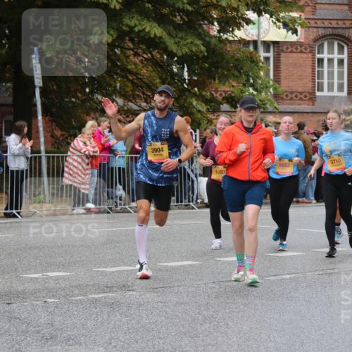 13.09.2026 - Kiel Lauf Markus Tischler http://msf.ph/oto/10365871 13.09.2026 12:07:39 Fleethörn 3904, 1080, 000, 6952, 3710, 295 meine-sportfotos.de