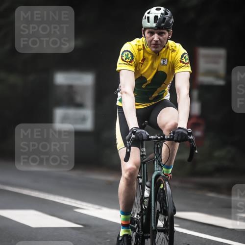 13.09.2026 - Stadtparktriathlon H.Heesch http://msf.ph/oto/10365877 13.09.2026 10:12:59 Radfahren 265, 310, 336 meine-sportfotos.de