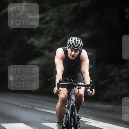 13.09.2026 - Stadtparktriathlon H.Heesch http://msf.ph/oto/10365883 13.09.2026 13:14:22 Radfahren 1202, 1353, 1406, 1414 meine-sportfotos.de