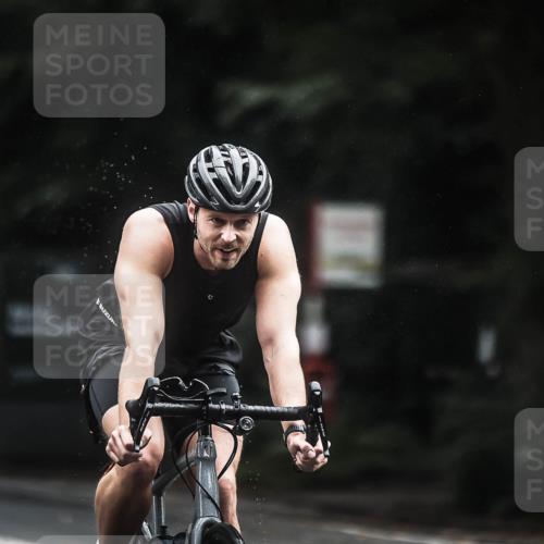 13.09.2026 - Stadtparktriathlon H.Heesch http://msf.ph/oto/10365902 13.09.2026 13:14:22 Radfahren 1202, 1353, 1406, 1414 meine-sportfotos.de