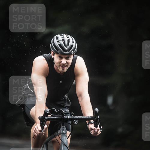 13.09.2026 - Stadtparktriathlon H.Heesch http://msf.ph/oto/10365907 13.09.2026 13:14:22 Radfahren 1202, 1353, 1406, 1414 meine-sportfotos.de
