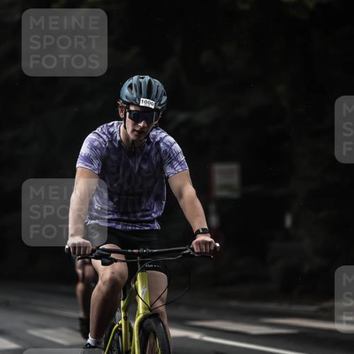 13.09.2026 - Stadtparktriathlon H.Heesch http://msf.ph/oto/10365913 13.09.2026 12:00:32 Radfahren 767, 829, 839, 917, 960, 1000, 1068 meine-sportfotos.de