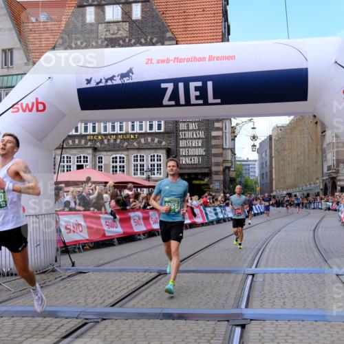 13.09.2026 - 21. swb-Marathon Bremen Tim E. http://msf.ph/oto/10365917 13.09.2026 13:03:27 Ziel 7206, 7478, 8028, 8756, 9200 meine-sportfotos.de