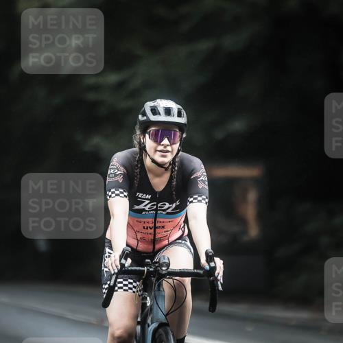 13.09.2026 - Stadtparktriathlon H.Heesch http://msf.ph/oto/10365931 13.09.2026 13:14:28 Radfahren 1202, 1341, 1414, 1453 meine-sportfotos.de